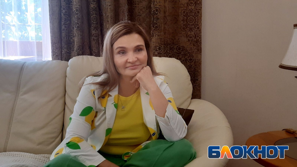 Астраханская предпринимательница Елена Бажан честно рассказала о своем знакомстве с мужем, почему ее сын не учится в институте и о сложных временах для бизнеса
