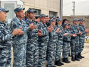 В Астрахани проводили на пенсию полицейского Алешу, почему ему все аплодировали