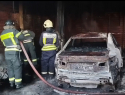 В Астрахани сгорел автосервис с автомобилем