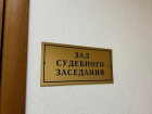 Пьяная астраханка проникла на вокзал и укусила полицейского