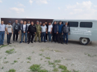 Астраханские фермеры подарили бойцам СВО «буханку» вместе с гумпомощью