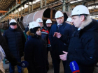 Астраханский губернатор исполнил мечту 12-летнего мальчика побывать на заводе