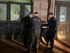 Астраханская полиция задержала 27 человек во время очередного ночного рейда по барам 