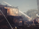 За день в Астрахани сгорели частный дом и административное здание