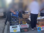 В Астрахани полиция согнала торговцев без лицензии с проезжей части
