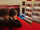 Астраханский министр внешних связей исполнил мечту 8-летнего Саши побывать на новогоднем концерте