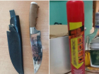 За полгода астраханцы пытались пронести в суды алкоголь, «Дихлофос» и ножи
