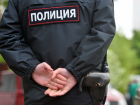 В Астрахани полицейские принуждали местных жителей совершать преступления