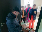 Астраханцы помогли мигрантам попасть в Россию и получили сроки