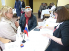В Астрахани интернациональная семья проголосовал на выборах Президента РФ 