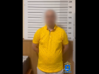 Перерезал провода и разбил дверь: в Астрахани мужчина держал в страхе соседей