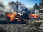 За день в Астраханской области от огня пострадали мужчина, автомобили, мотоцикл и гараж