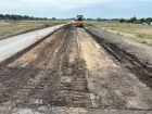 В Астраханской области ремонтируют важный отрезок трассы