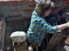 На севере Астраханской области женщина упала в 4-метровый колодец