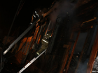 В Астрахани сгорел магазин канцтоваров на Николая Островского
