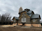 Под Астраханью восстанавливают уникальный деревянный храм