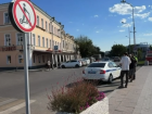 В Астрахани на набережной ловили нарушителей ПДД на электросамокатах