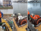Более 200 кубометров мусора достали из астраханских каналов
