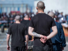 В Астраханском СИЗО арестанты вербуют людей, принуждая вступить в «АУЕ»
