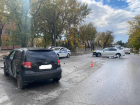 В Астрахани на улице Безжонова случилось тройное ДТП с пострадавшими