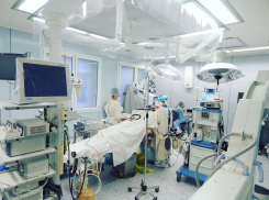 Астраханские хирурги провели сложные операции пациентам с редкими опухолями 