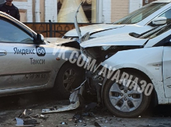 Авария на Адмиралтейской стала причиной гигантской пробки