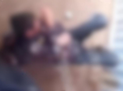 Под Астраханью подросток избивал людей на камеру