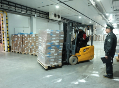 Астраханская область отправила самолетом в Гонконг много рыбы