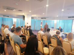 В Астрахань приехал депутат Госдумы Алексей Журавлев 