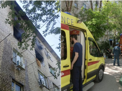 В Астрахани на пожаре в жилом доме пострадали маленькие дети