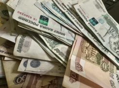 В Астрахани подросток залез в мобильный банк знакомого и перевел деньги друзьям