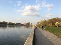 Погоду в Астрахани будет сильно штормить