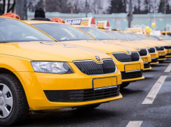 Астраханскую фирму-должника могут лишить спецтехники за неоплату страховых взносов