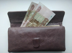 Под Астраханью на пункте пропуска пресекли дачу взятки должностному лицу