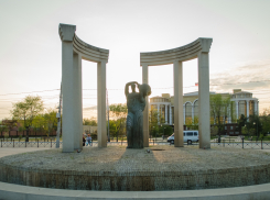 На площади Ленина заработали фонтаны 