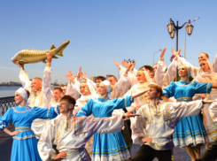 Астраханцам раскрыли программу Дня рыбака на набережной Волги