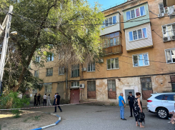 В Астрахани экстренно эвакуировали жильцов многоэтажки, в доме серьезная угроза