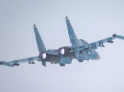 В Астраханской области российские летчики отработали пуски ракет и бомбометание