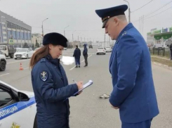 В Астрахани погибла женщина, ее сбили сразу два автомобиля