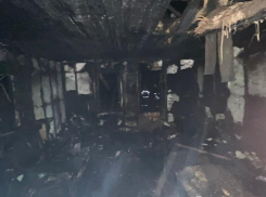 Астраханка хотела обогреть дом и сгорела вместе с ним