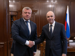 Игорь Бабушкин обсудил с Антоном Силуановым финансовые вопросы Астраханской области