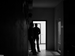 В Астрахани 61-летнему телефонному пранкеру грозит реальный срок