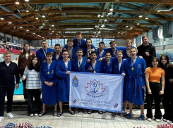 Астраханские ватерполисты стали золотыми призерами Первенства России по водному поло
