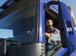 На улице Адмиралтейской в Астрахани большегрузам нельзя будет ездить до декабря 