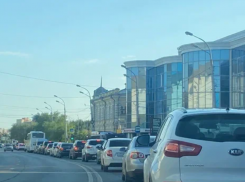 Прокуроры конфисковали 135 машин у астраханцев и отправили их государству