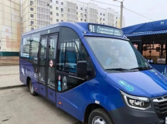 В крупный астраханский микрорайон пустили дополнительные автобусы