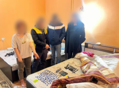 Астраханская полиция задержала иногородних закладчиков с запрещенным товаром