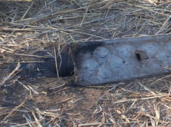 Астраханский тракторист по неосторожности убил своего племянника бетонной стойкой