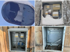На севере Астраханской области вандалы планомерно уничтожают электрощиты