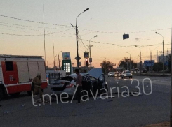 Названа причина взрыва машины в Астрахани